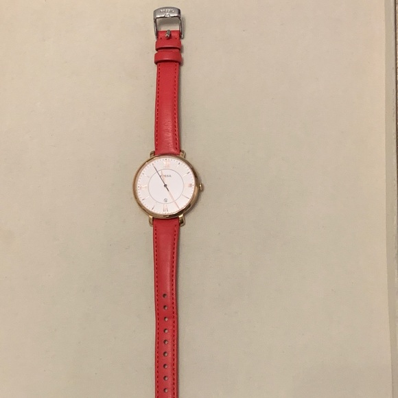 Women’s Fossil Watch - Picture 2 of 4